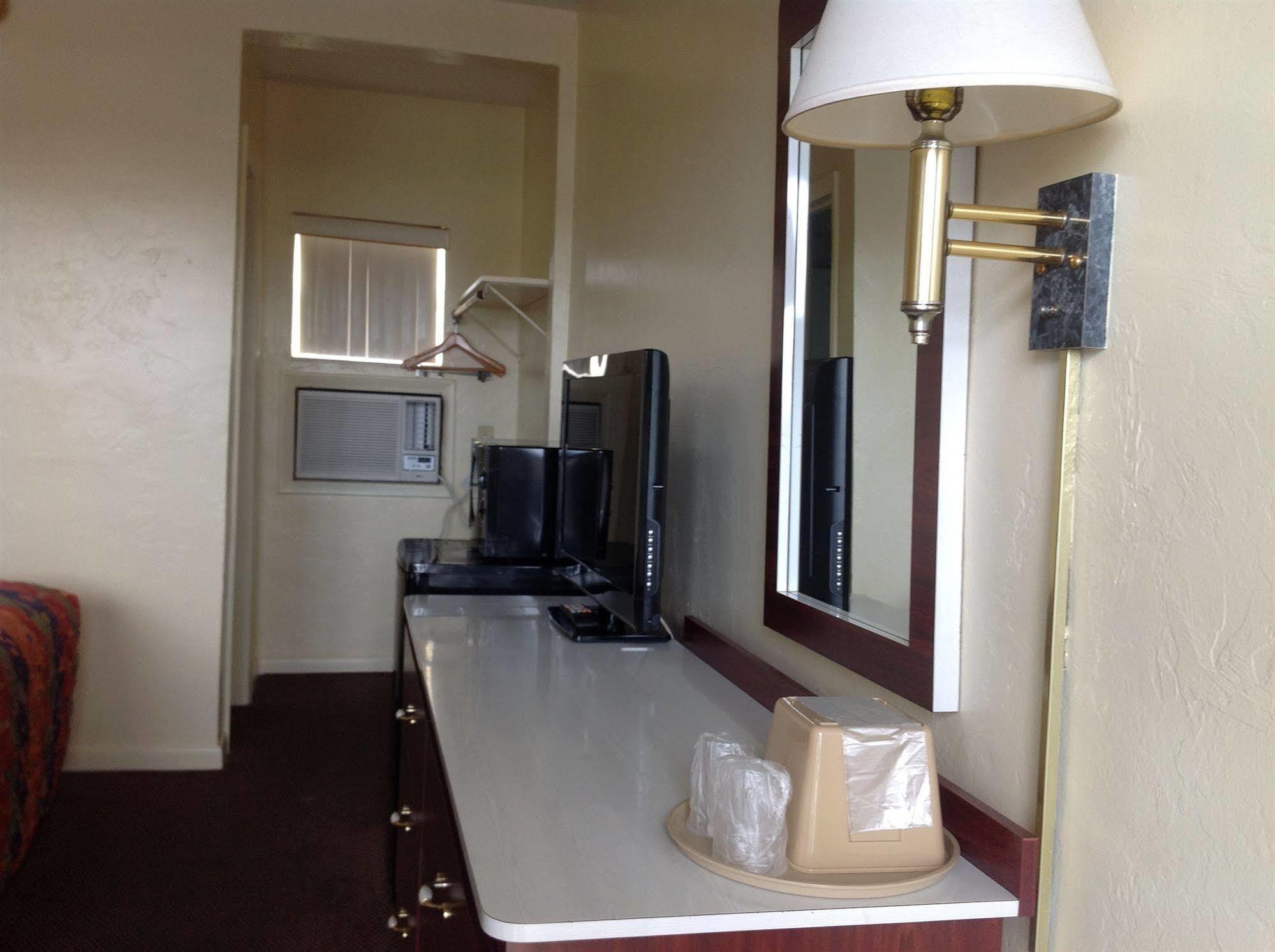 Economy Inn Okeechobee Dış mekan fotoğraf
